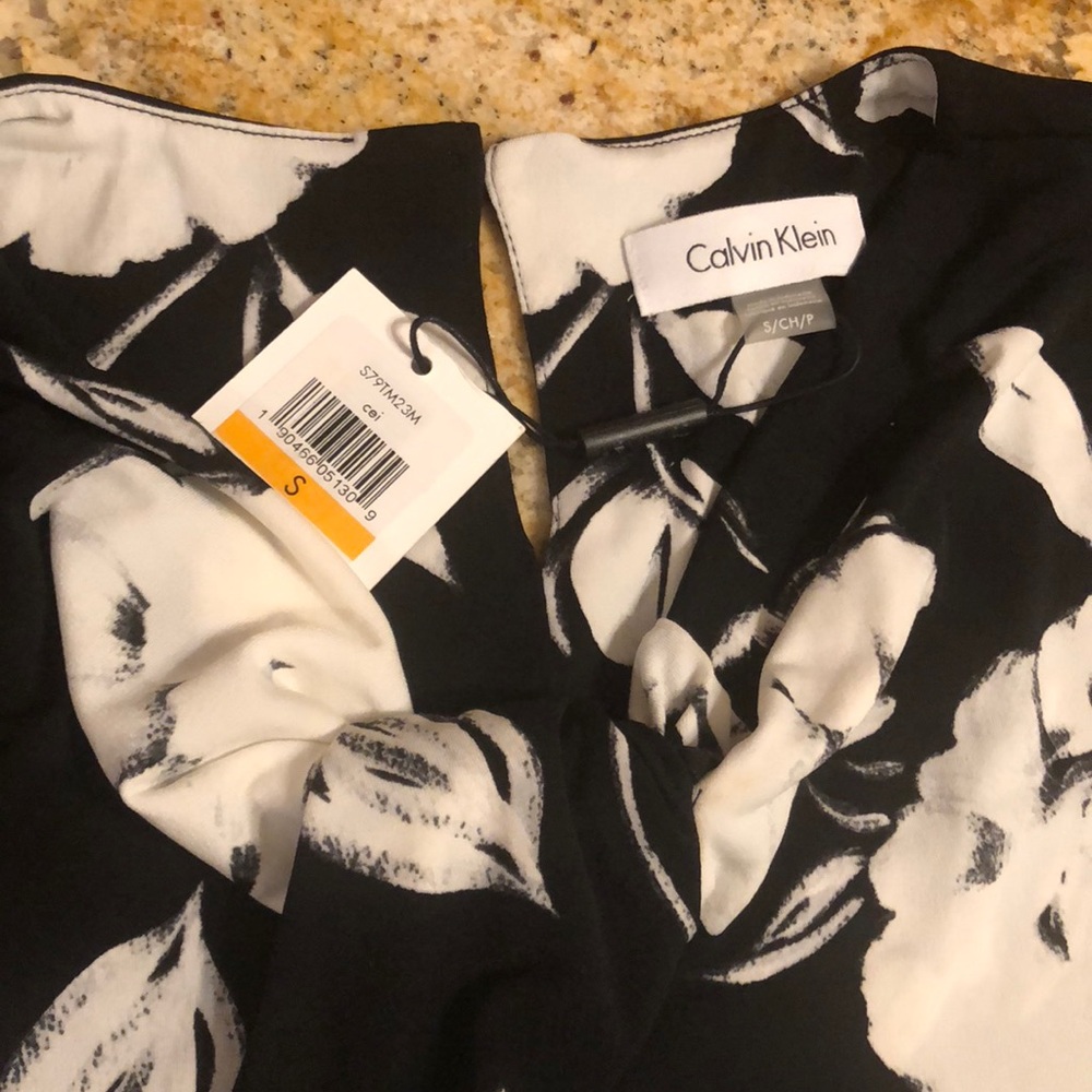 Calvin Klein Floral knot neck CAMI top - Picture 2 of 4